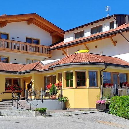 Hotel Pichlerhof San Lorenzo di Sebato Dış mekan fotoğraf