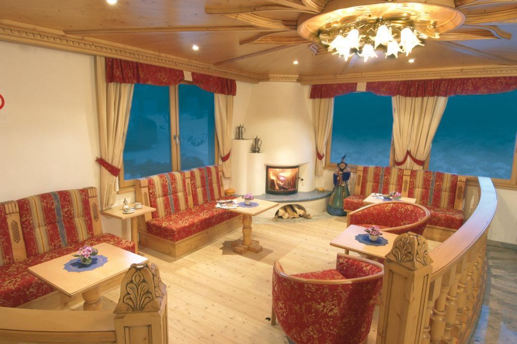 Hotel Pichlerhof San Lorenzo di Sebato Dış mekan fotoğraf