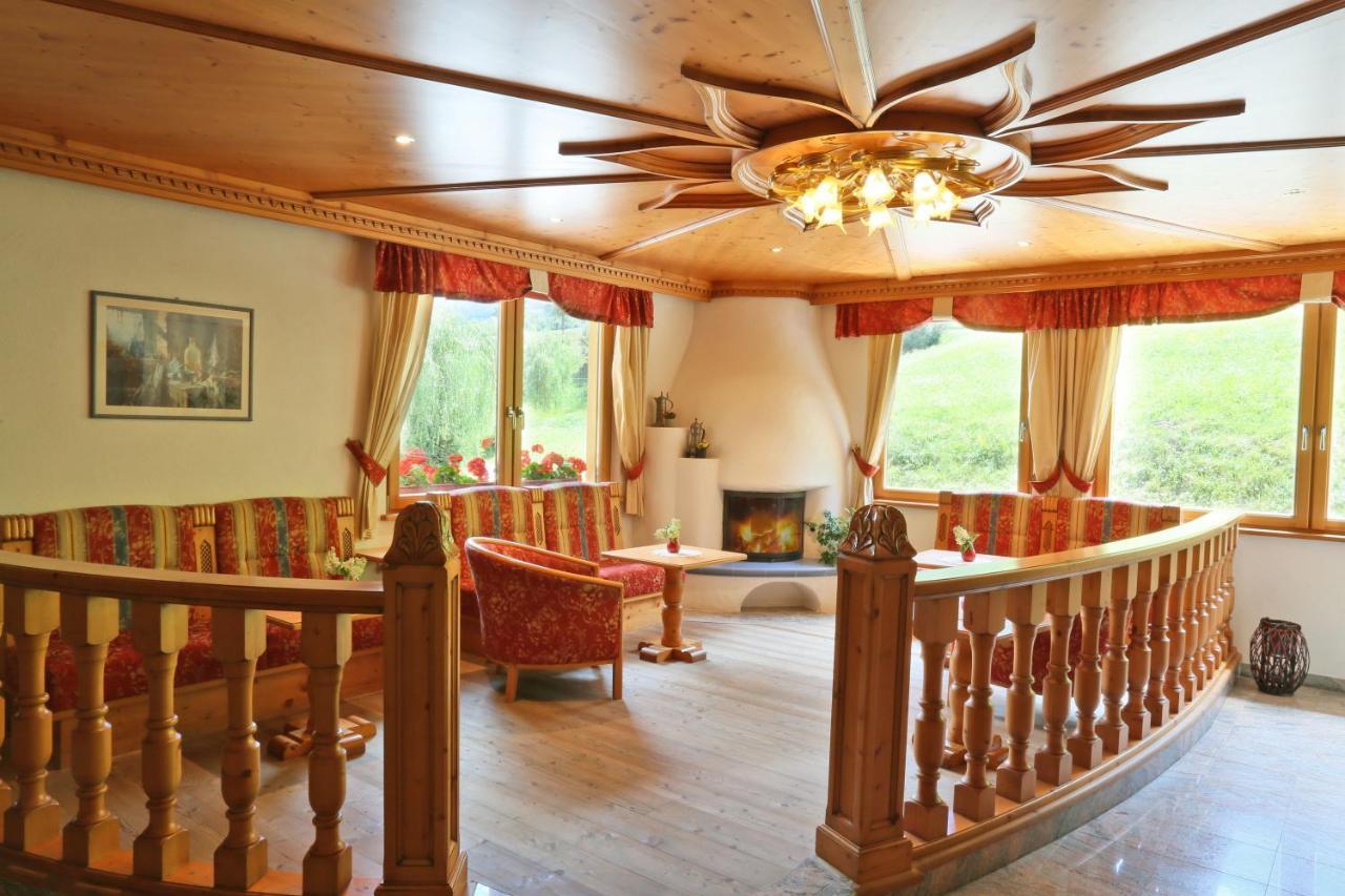 Hotel Pichlerhof San Lorenzo di Sebato Dış mekan fotoğraf
